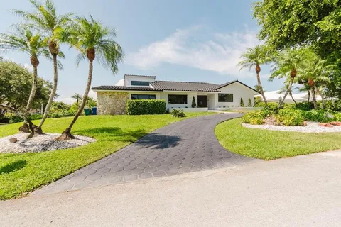 $1,600,000 | 7761 Southwest 169th Street, Palmetto Bay, FL 33157