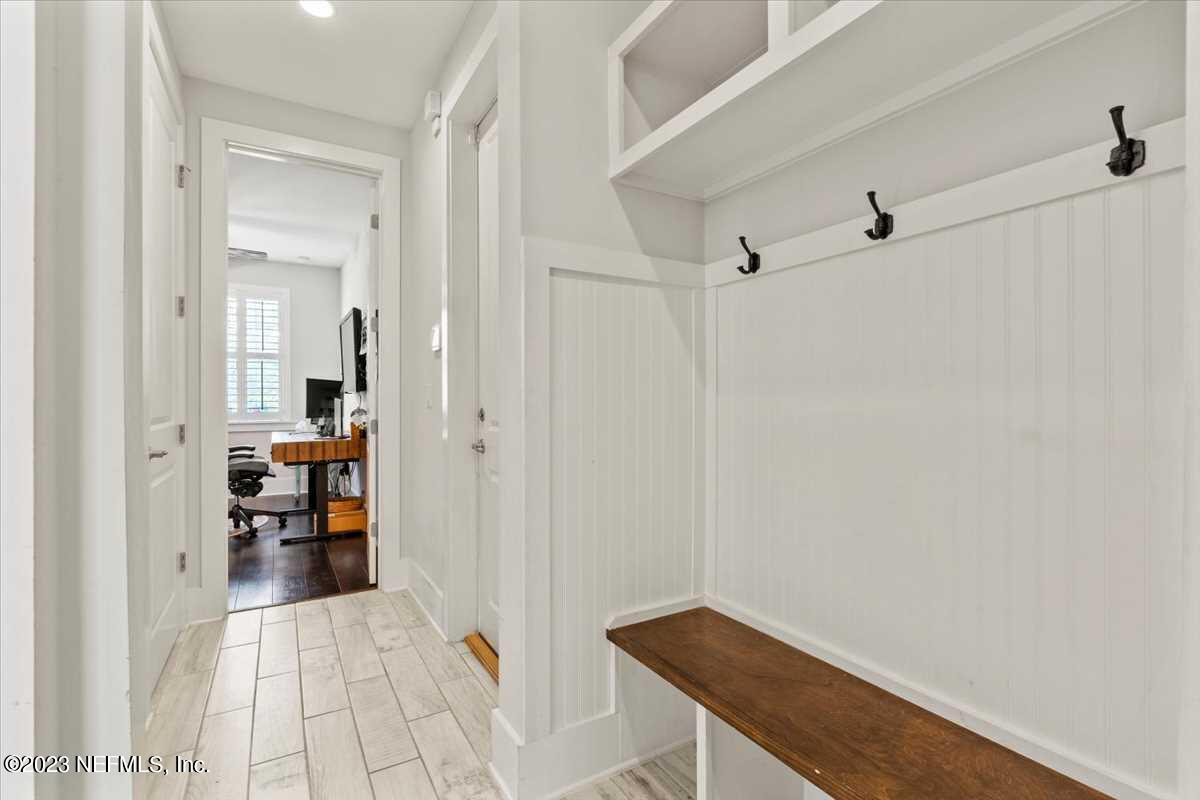 270 Dock House Road St. Johns, FL 32259 - Photo 22 of 34 Mudroom
