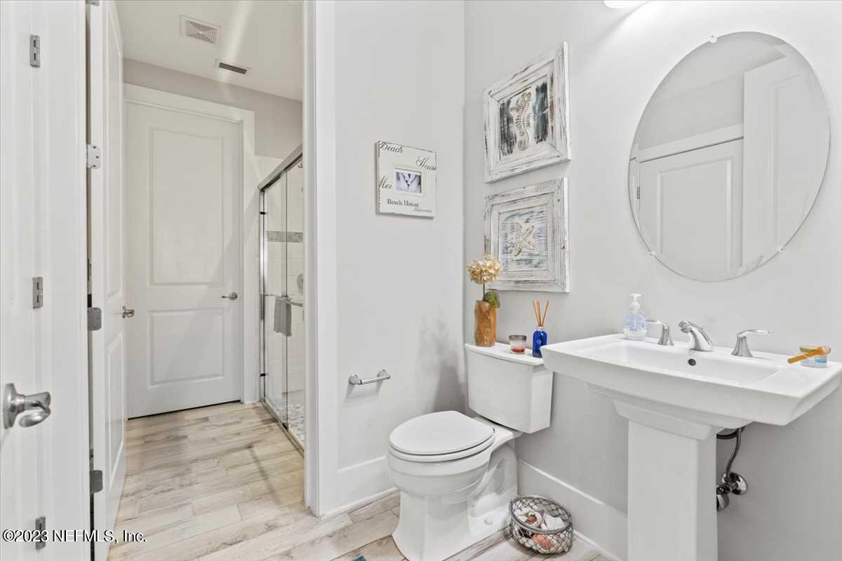 270 Dock House Road St. Johns, FL 32259 - Photo 24 of 34 Downstairs guest Bath