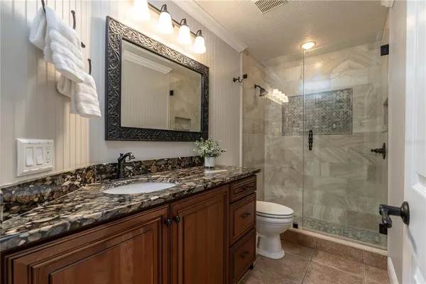 $4,300 | 3829 Spruce Pine Drive, Valrico, FL 33596