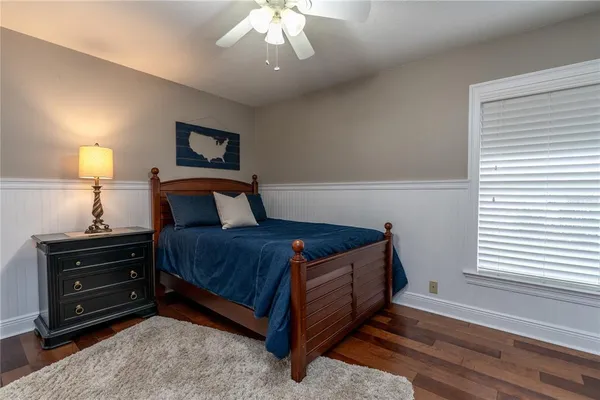 $4,300 | 3829 Spruce Pine Drive, Valrico, FL 33596