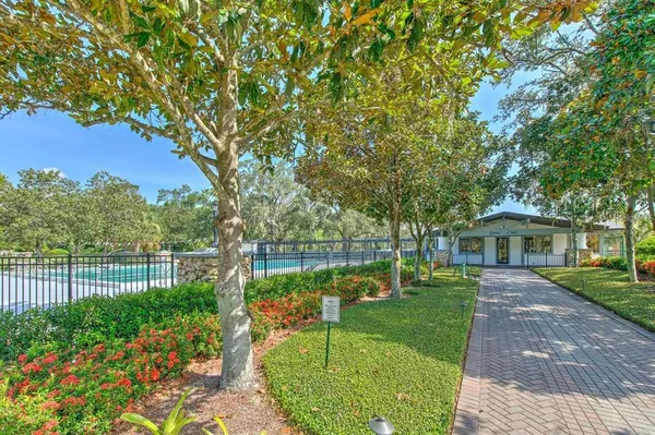 $4,300 | 3829 Spruce Pine Drive, Valrico, FL 33596