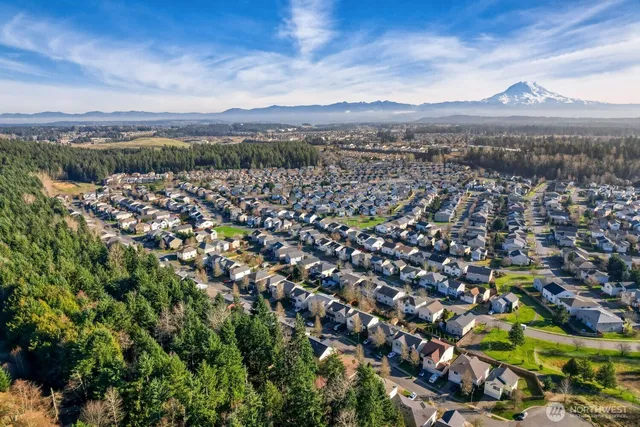 $619,999 | 18219 93rd Avenue East, Puyallup, WA 98375