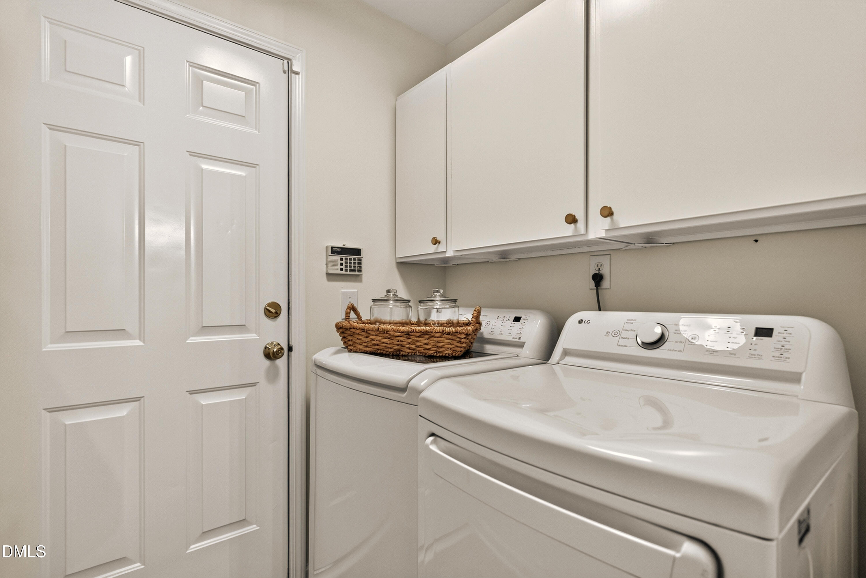 8519 Guerro Court Raleigh, NC 27613 - Photo 31 of 39 Laundry