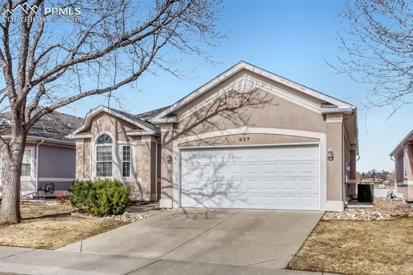 $600,000 | 927 Champion Circle, Longmont, CO 80503
