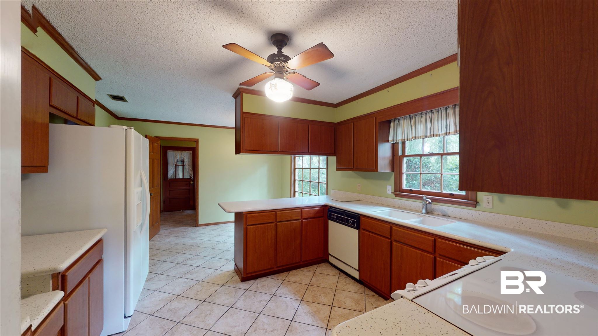 5758 Kingston Court Mobile, AL 36609 - Photo 10 of 25