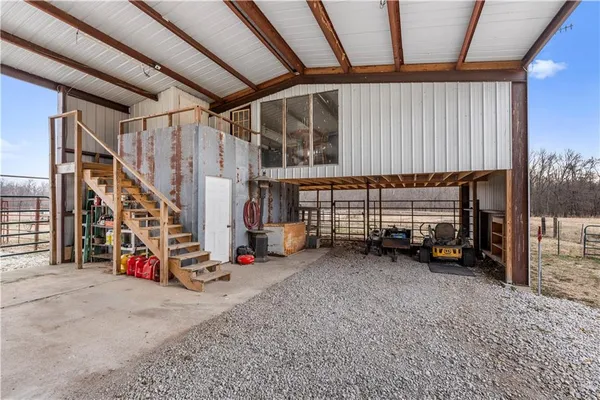 $425,000 | 13103 Tyree Road, Moundville, MO 64771