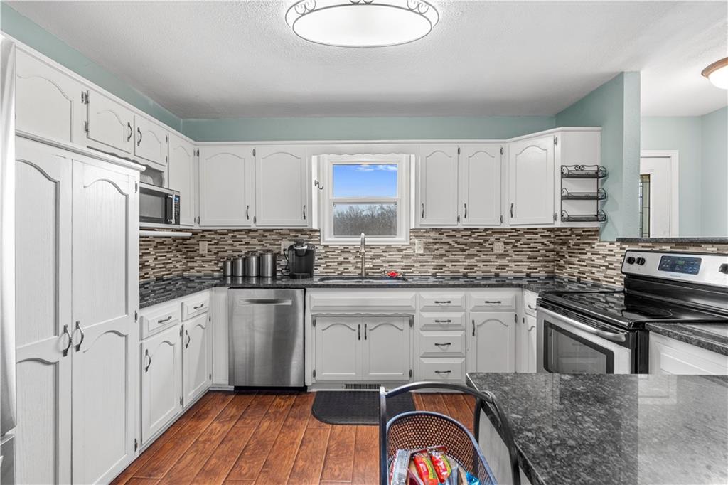 13103 Tyree Road Moundville, MO 64771 - Photo 22 of 40