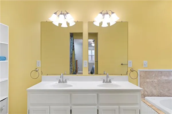 $425,000 | 13103 Tyree Road, Moundville, MO 64771