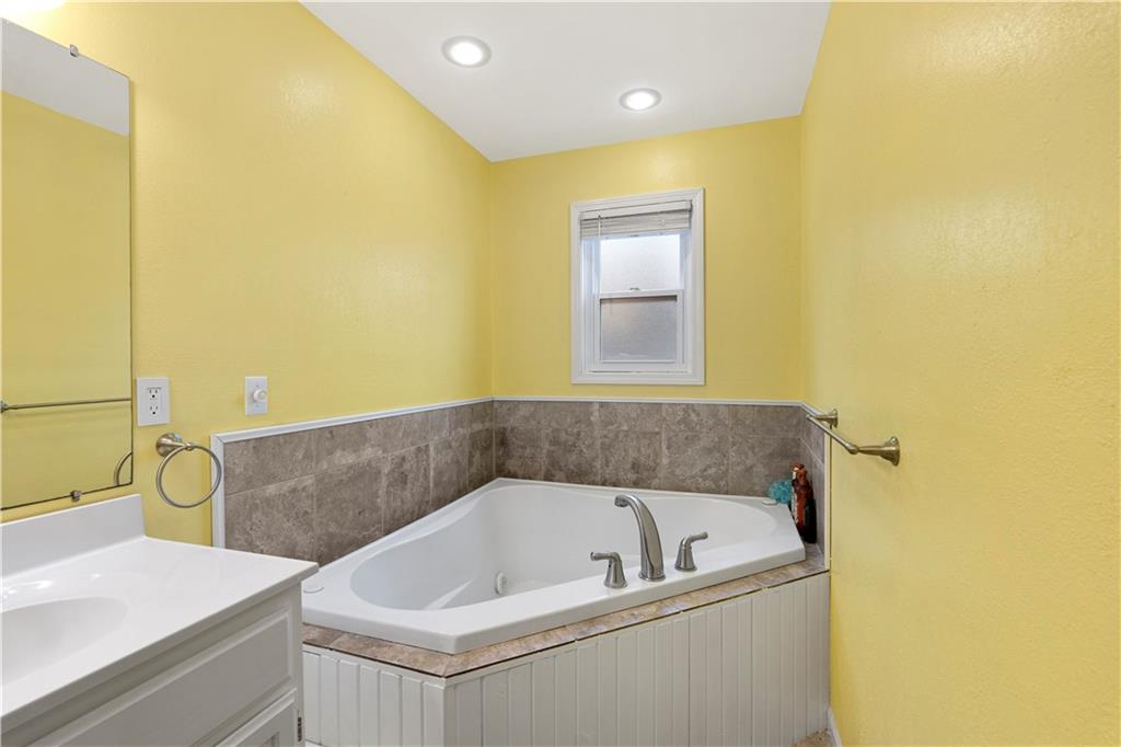 13103 Tyree Road Moundville, MO 64771 - Photo 28 of 40