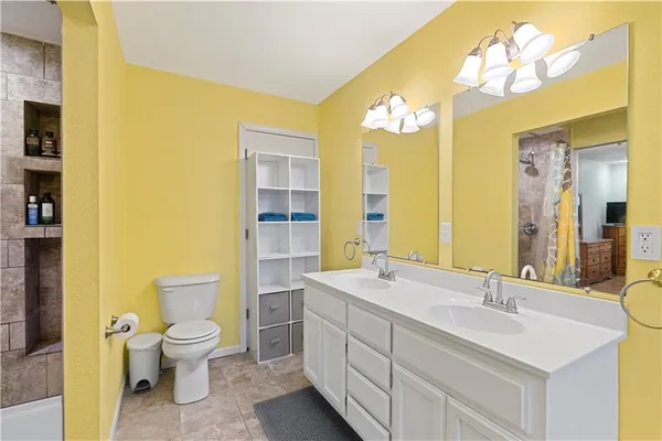 $425,000 | 13103 Tyree Road, Moundville, MO 64771