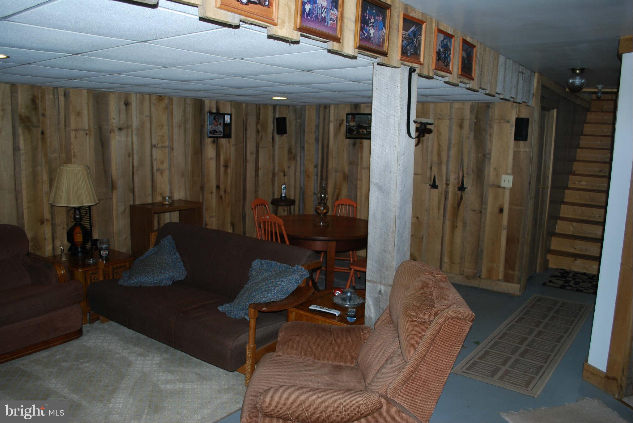 4912 Roller Road Manchester, MD 21102 - Photo 13 of 20 Family Room