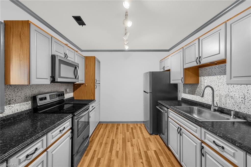 630 Balfour Road Winston-Salem, NC 27104 - Photo 14 of 32