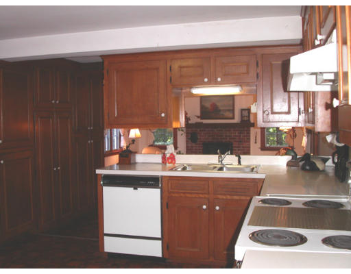 6 Juniper Road Andover, MA 01810 - Photo 5 of 5 Gallery Image 5
