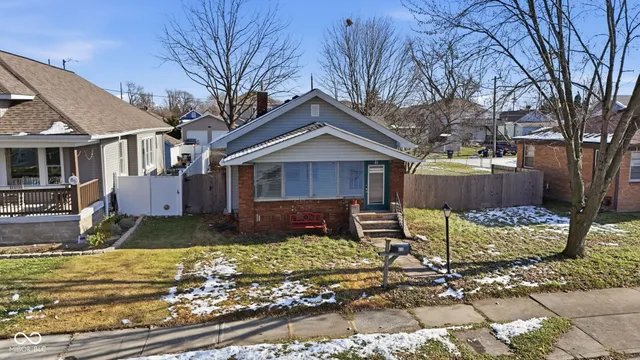 $185,000 | 81 North 8th Avenue, Beech Grove, IN 46107