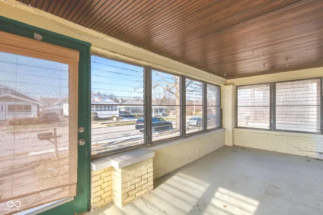 $185,000 | 81 North 8th Avenue, Beech Grove, IN 46107