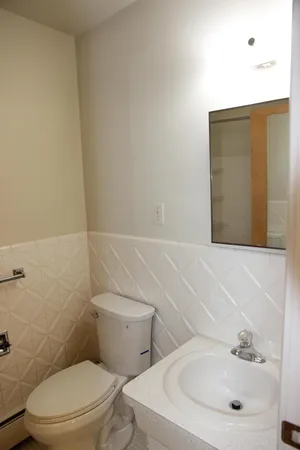 $1,800 | 1257 Island Drive, Unit 203, Ann Arbor, MI 48105