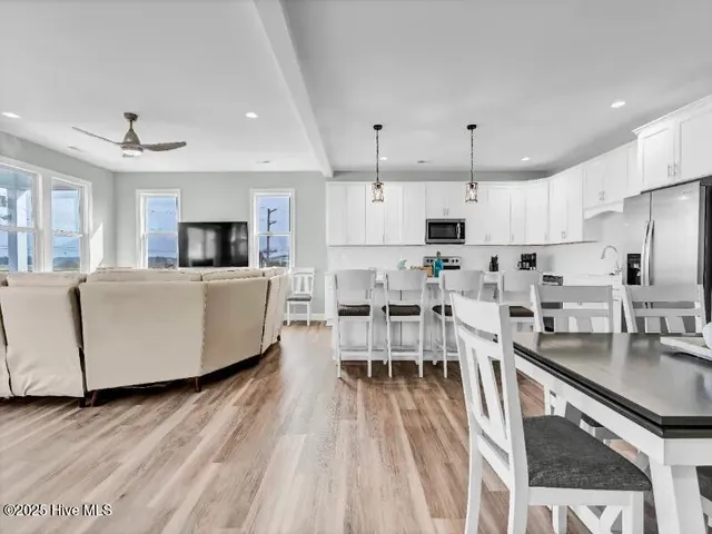 $1,225,000 | 822 South Topsail Drive, Unit A, Surf City, NC 28445