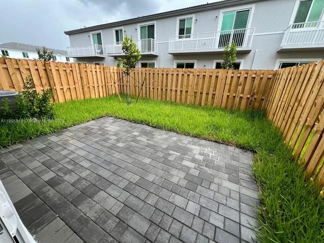 $2,600 | 645 Southeast 14th Court, Homestead, FL 33034