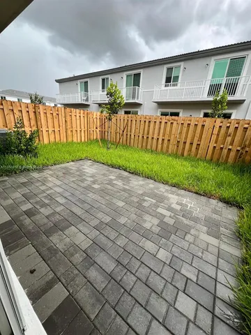 $2,600 | 645 Southeast 14th Court, Homestead, FL 33034