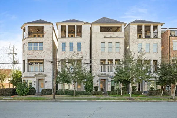 $4,375 | 1005 St Charles Street, Houston, TX 77003