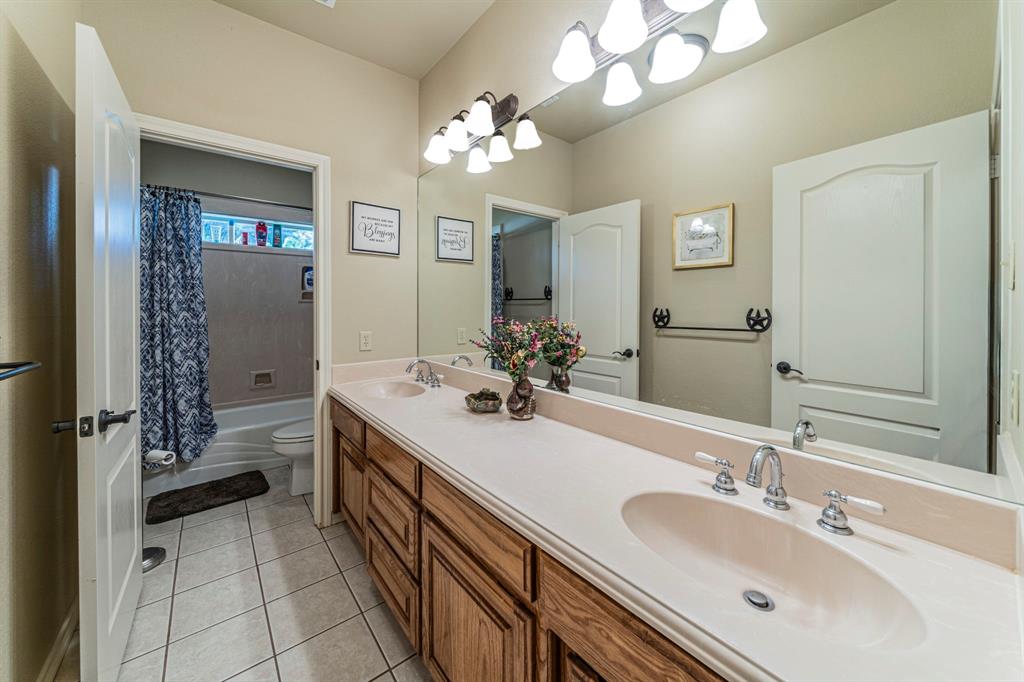 1502 Farm To Market 113 Weatherford, TX 76088 - Photo 14 of 40