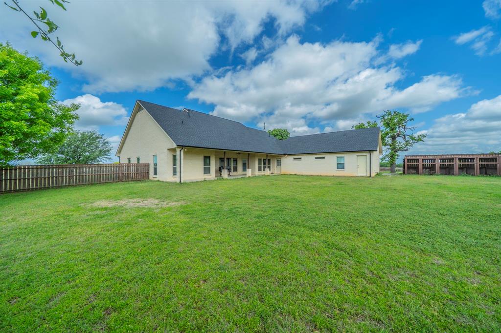 1502 Farm To Market 113 Weatherford, TX 76088 - Photo 22 of 40