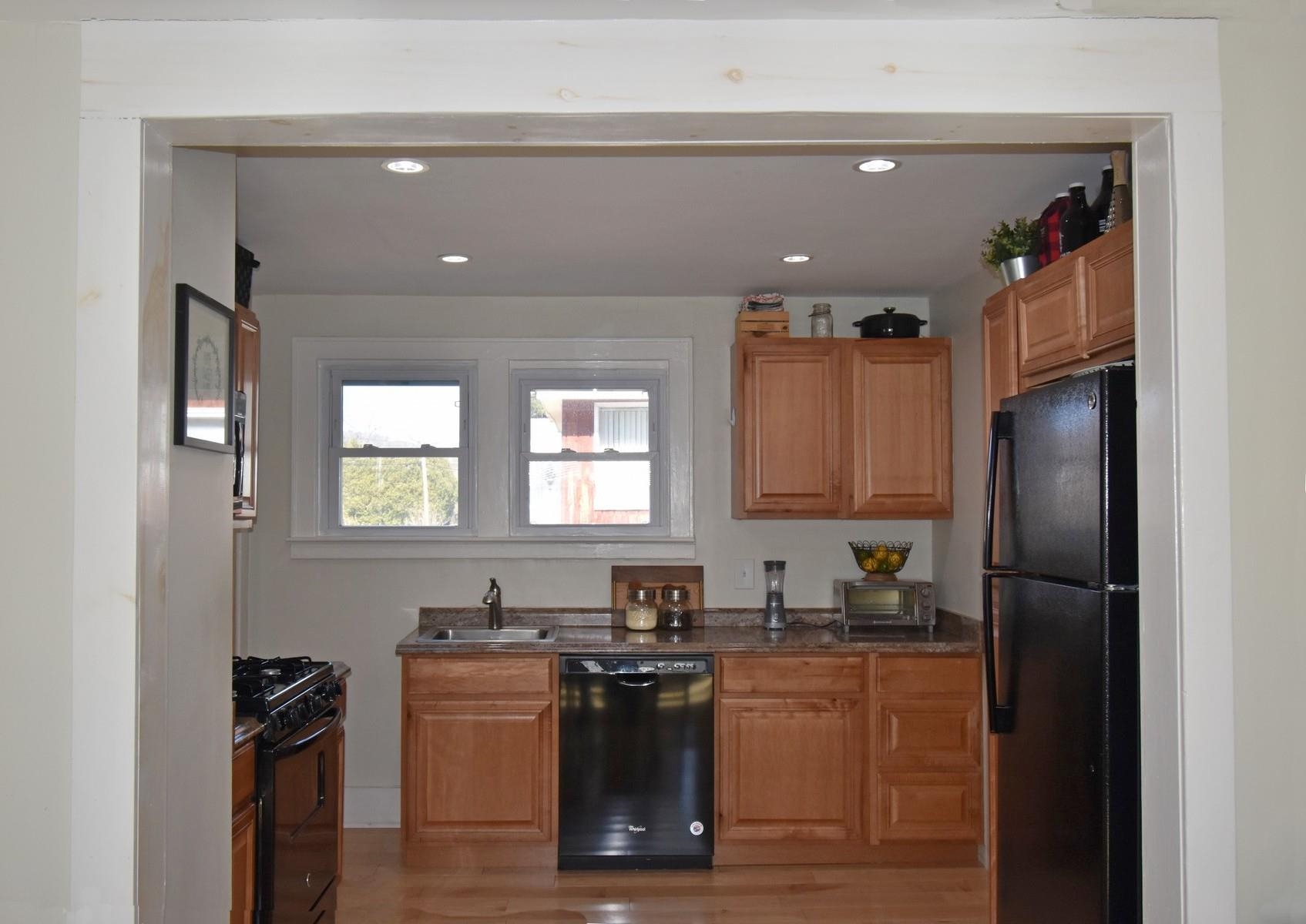 162 Baxter Street Rutland, VT 05701 - Photo 6 of 35 Gallery Image 6