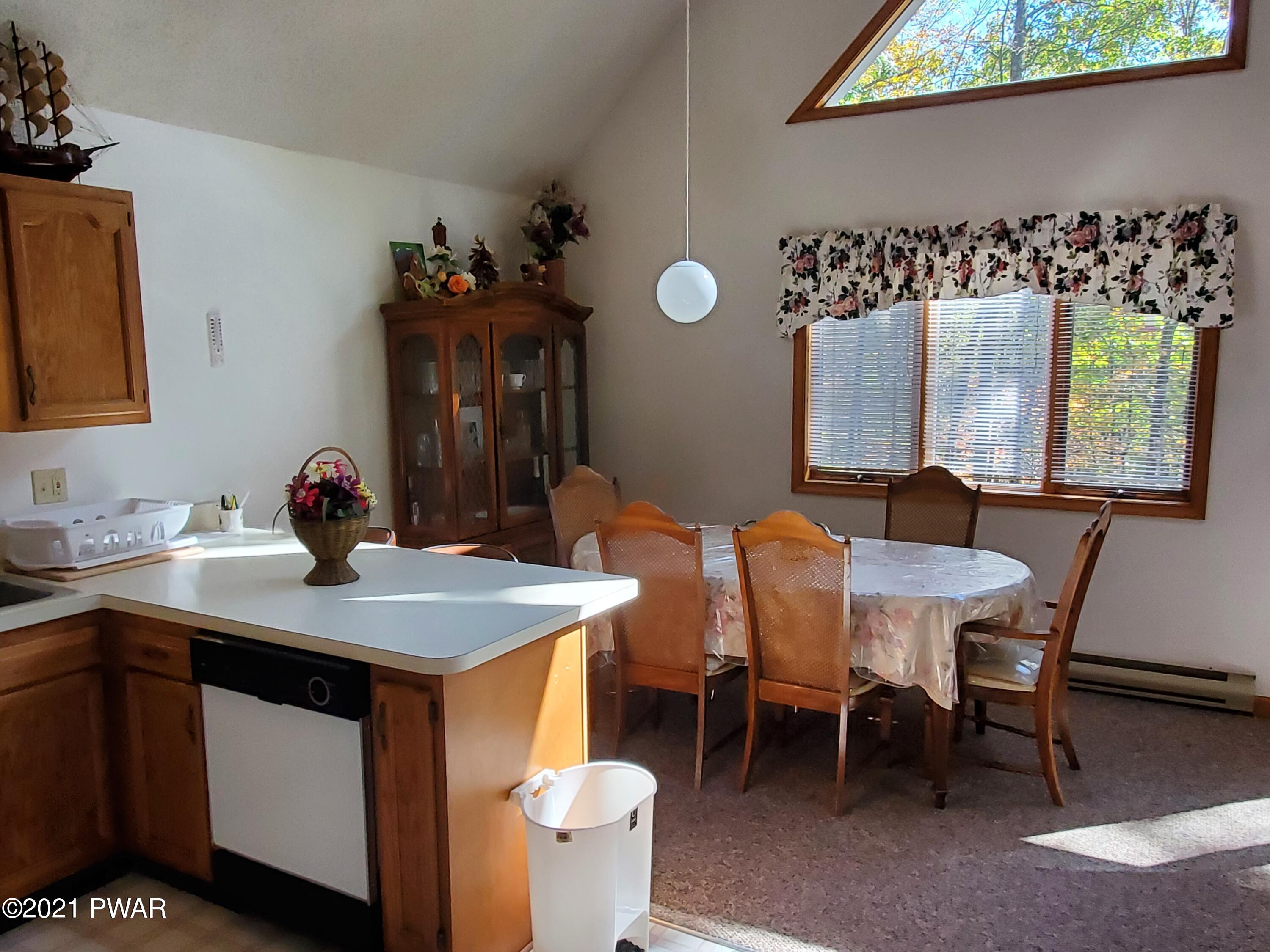 189 Forest Ridge Drive Hawley, PA 18428 - Photo 16 of 84 Dining