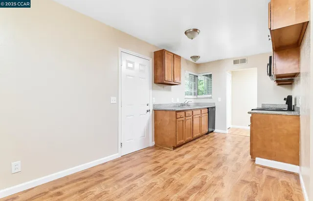 $399,950 | 7524 Schreiner Street, Sacramento, CA 95822