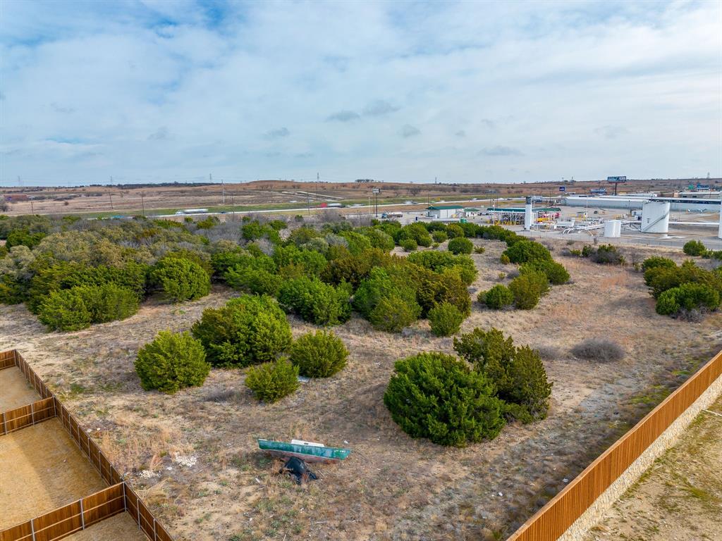 20 South Service Road Aledo, TX 76008 - Photo 10 of 16 a view of a garden with an ocean