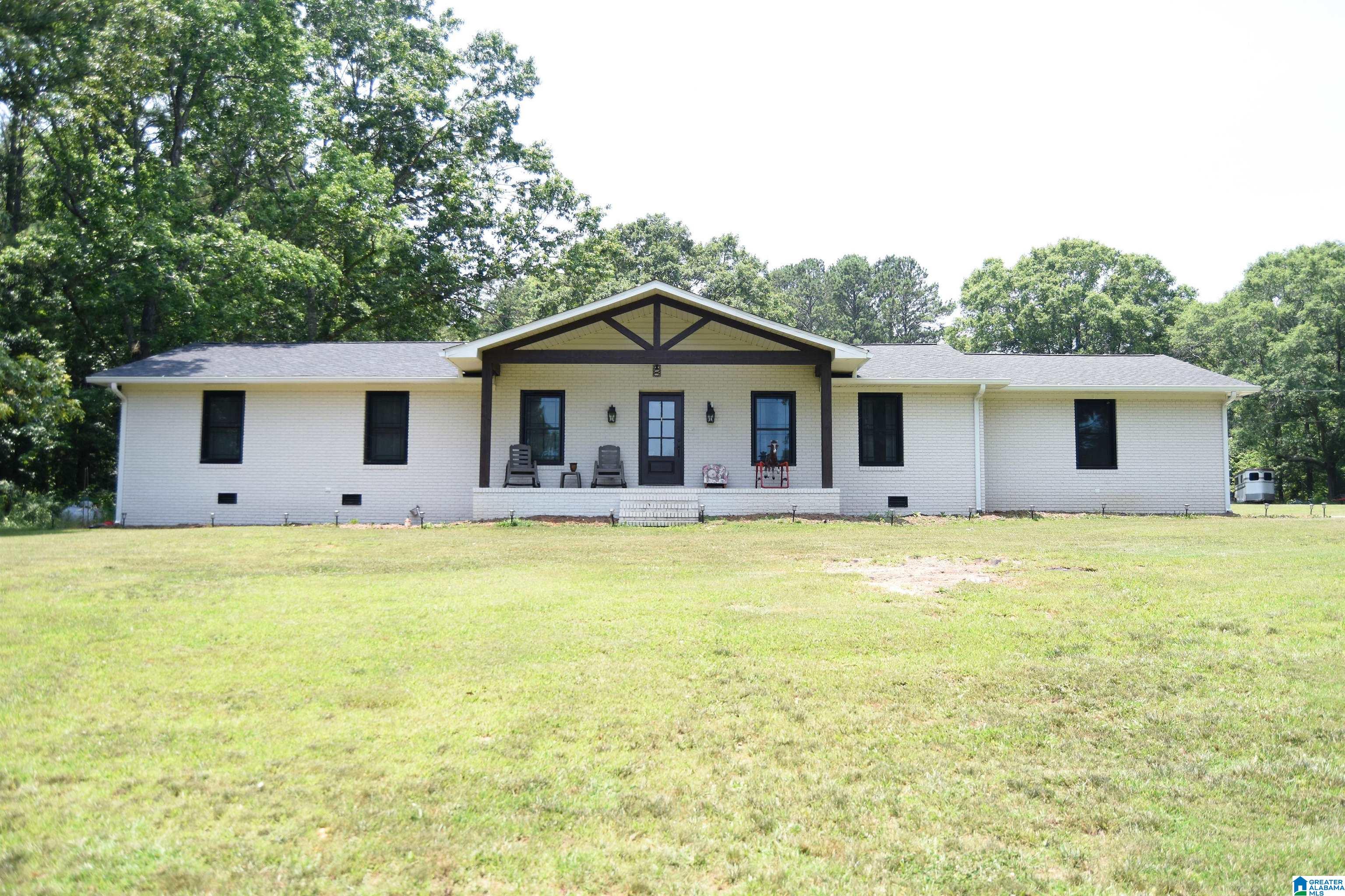 333 Shadow Lane Anniston, AL 36207 - Photo 1 of 50