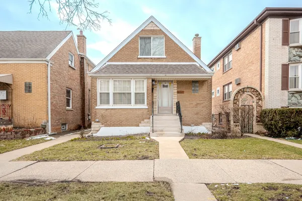 $479,900 | 2912 North 74th Avenue, Elmwood Park, IL 60707