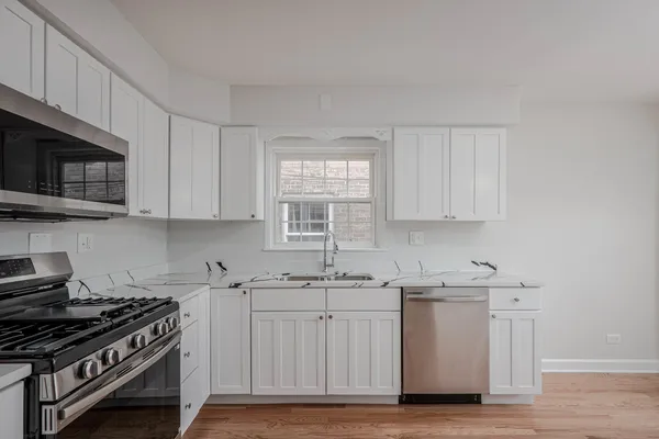 $479,900 | 2912 North 74th Avenue, Elmwood Park, IL 60707