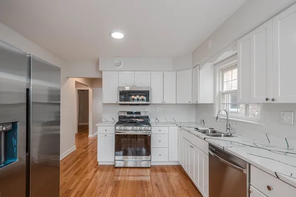 $479,900 | 2912 North 74th Avenue, Elmwood Park, IL 60707
