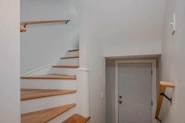 $479,900 | 2912 North 74th Avenue, Elmwood Park, IL 60707