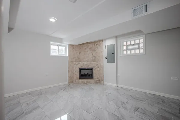 $479,900 | 2912 North 74th Avenue, Elmwood Park, IL 60707
