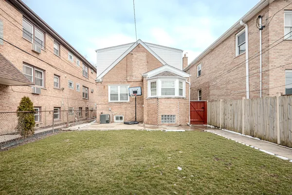 $479,900 | 2912 North 74th Avenue, Elmwood Park, IL 60707
