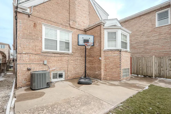$479,900 | 2912 North 74th Avenue, Elmwood Park, IL 60707