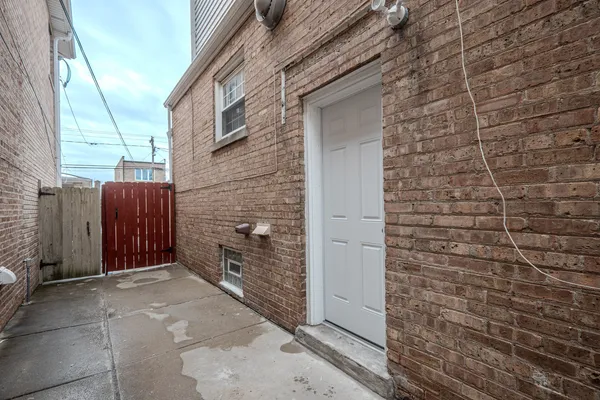$479,900 | 2912 North 74th Avenue, Elmwood Park, IL 60707