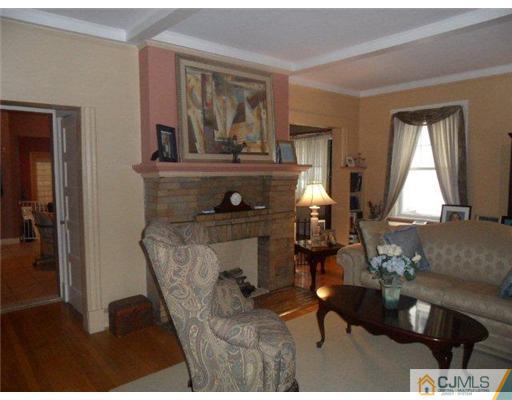 16 Winslow Place Rutherford, NJ 07070 - Photo 3 of 11
