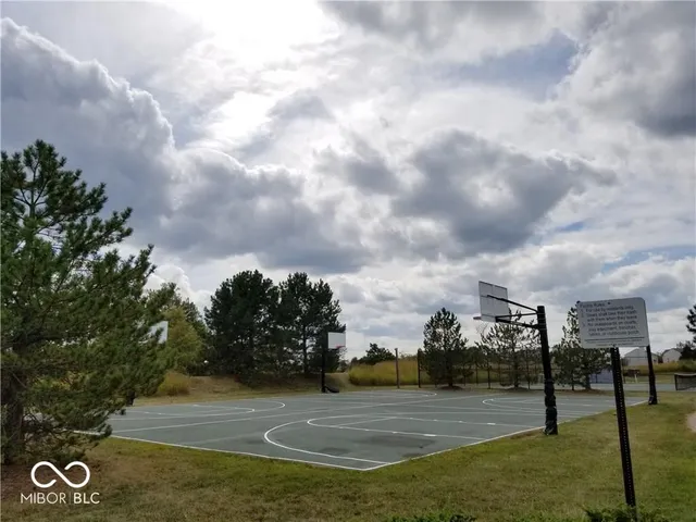 $1,800 | 246 Coatsville Drive, Westfield, IN 46074