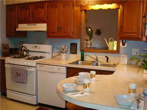 109 Burbank Road Indianapolis, IN 46219 - Photo 7 of 20 Gallery Image 7