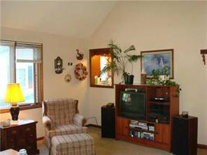 109 Burbank Road Indianapolis, IN 46219 - Photo 9 of 20 Gallery Image 9