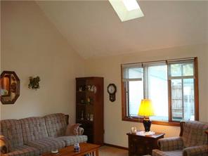 109 Burbank Road Indianapolis, IN 46219 - Photo 10 of 20 Gallery Image 10
