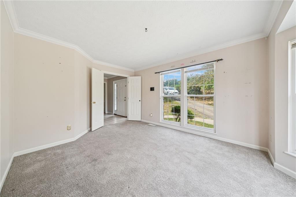 539 Hickory Grade Road Bridgeville, PA 15017 - Photo 4 of 34