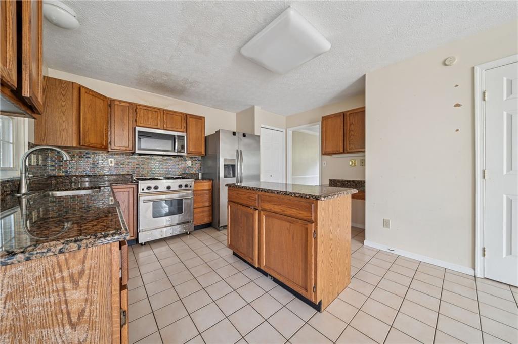 539 Hickory Grade Road Bridgeville, PA 15017 - Photo 8 of 34