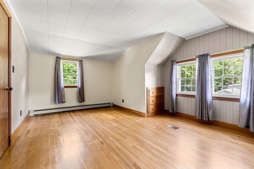 4 Mill Street Middleton, MA 01949 - Photo 6 of 37 Gallery Image 6
