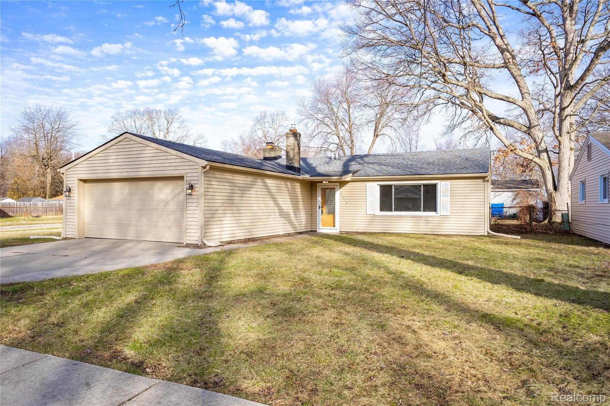 26074 Superior Road Taylor, MI 48180 - Photo 9 of 37 C5136832-9369-416E-92C3-64457ED40E66.jpeg