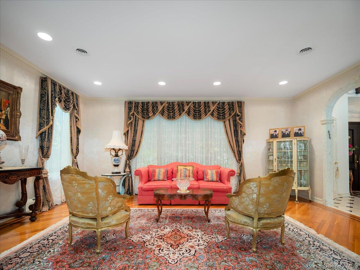 11 Bartlett Road Monsey, NY 10952 - Photo 8 of 44